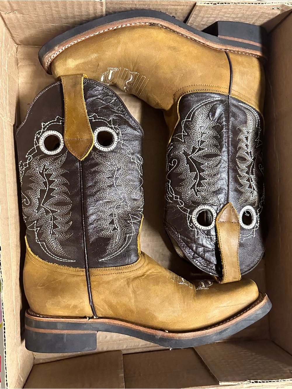 Women leather Western Boots - Brown/Tan